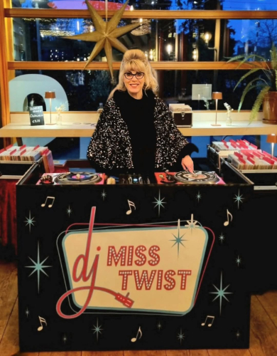 DJ MISS TWIST