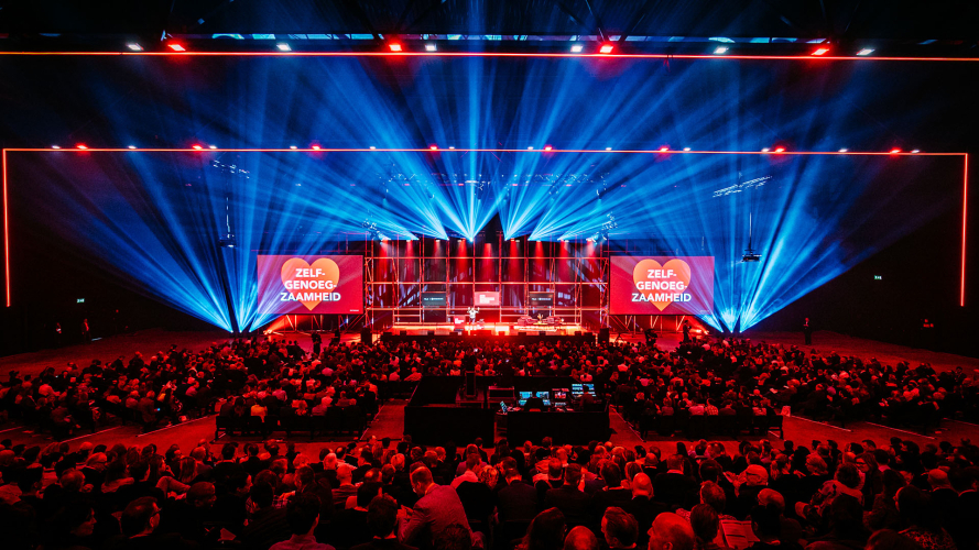 MAINSTAGE