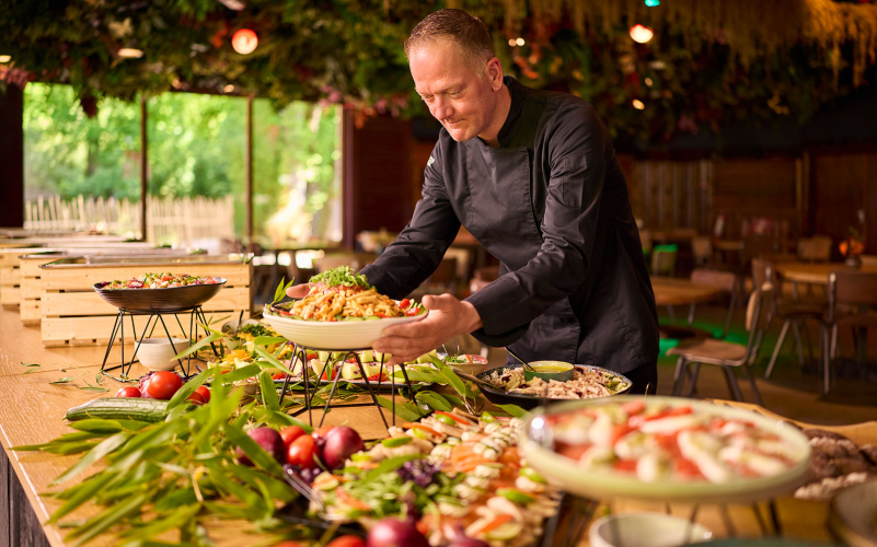 Jungle buffet