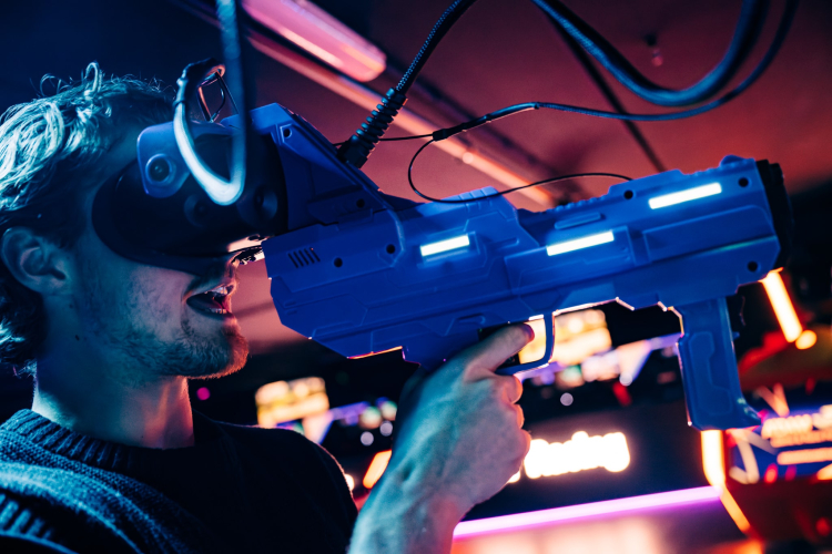 Een rauwe locatie die tot leven komt zodra het feest begint.