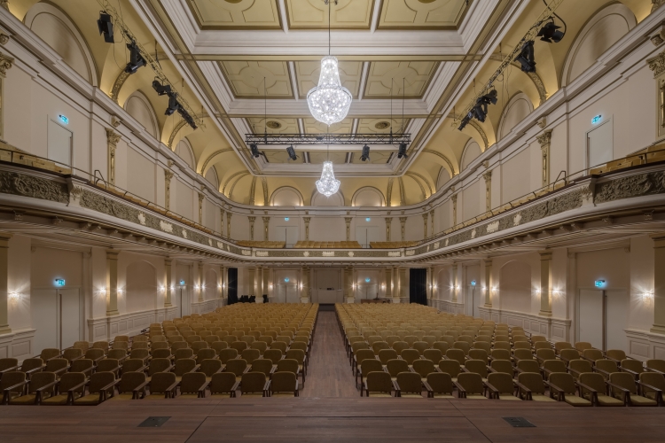 Muzenzaal theateropstelling