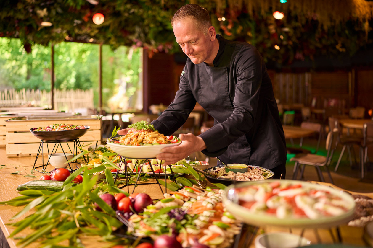 Jungle buffet