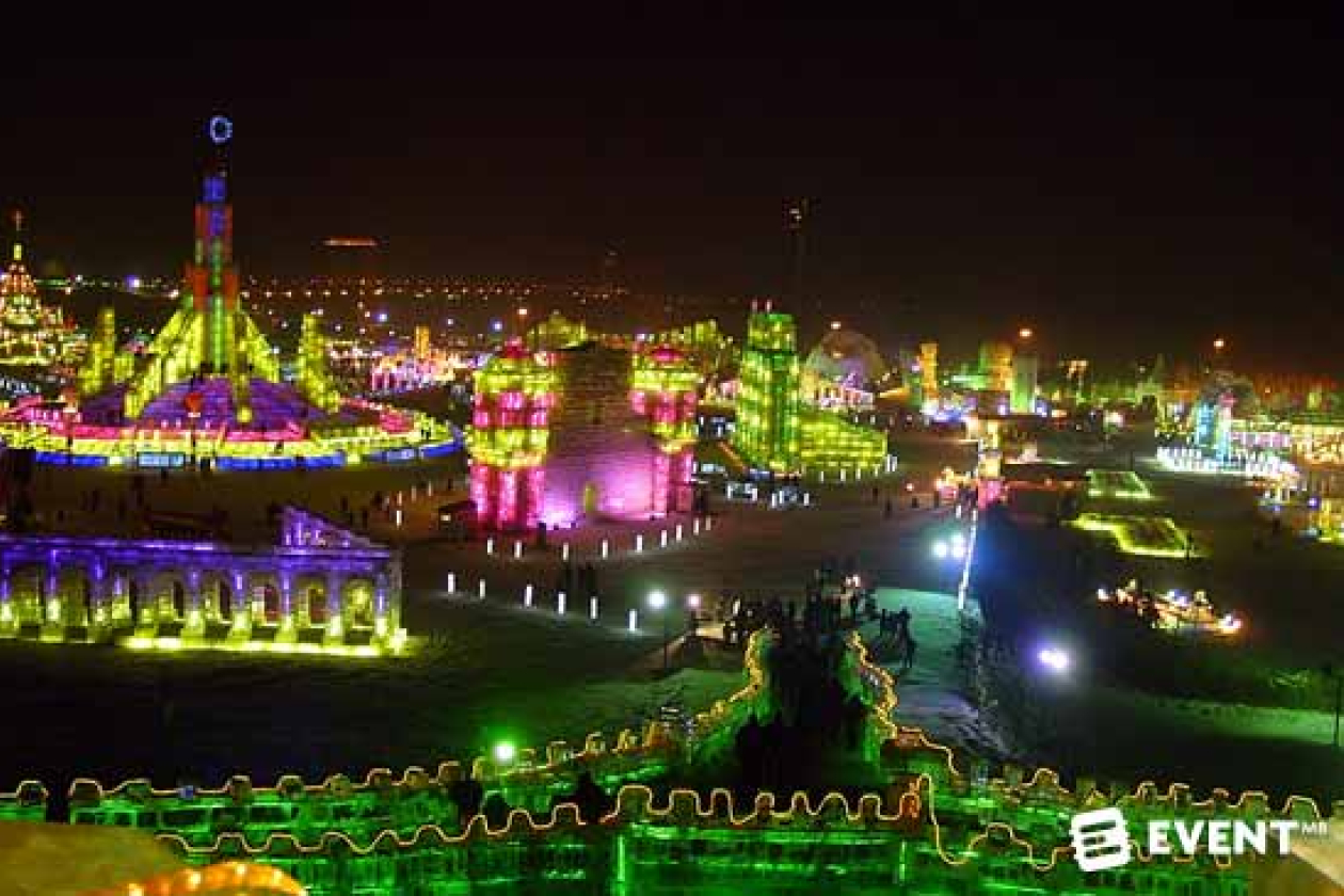 22_world_wide_events__12.-harbin-ice-festival-china.jpg " src=