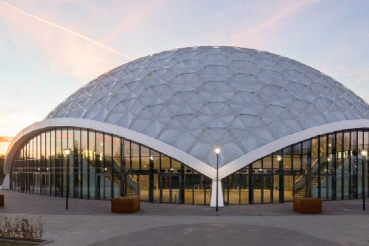 aviodome.jpg " src=