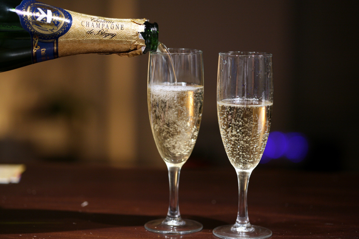 champagne.jpg " src=