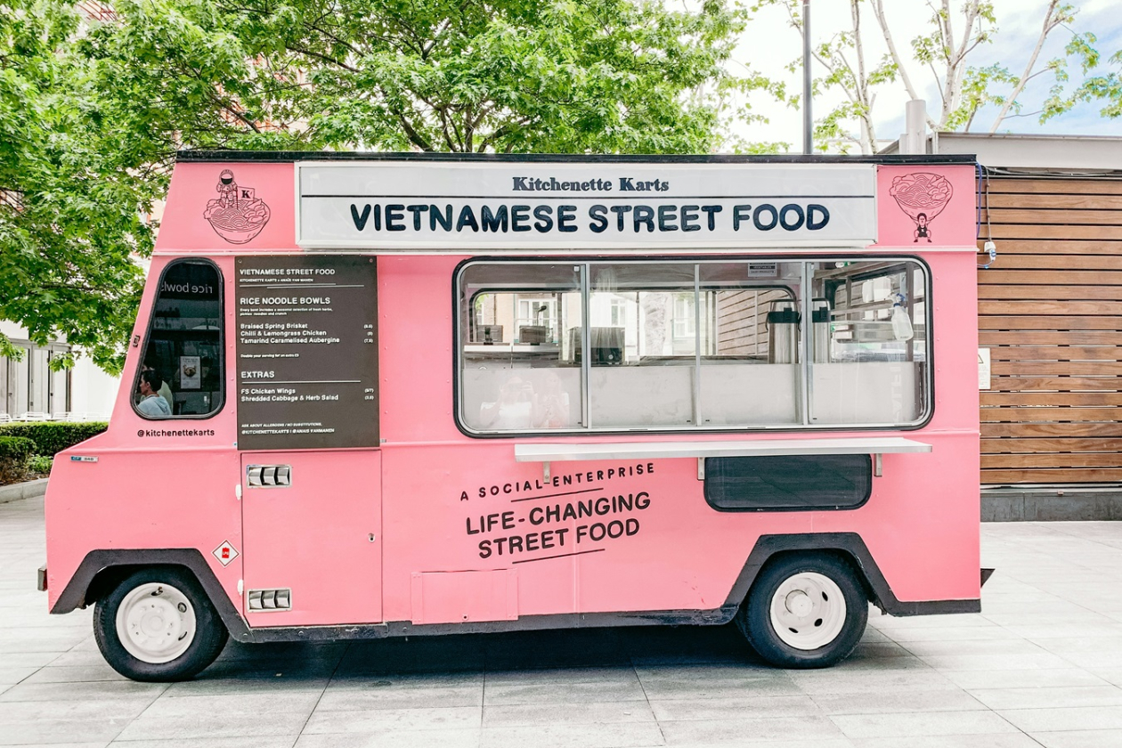 eventcatering_foodtruck.jpg " src=