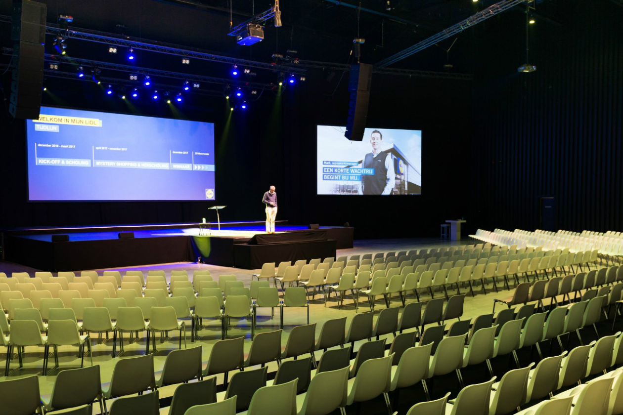 midden_nederland_hallen_grote_zaal.jpg " src=