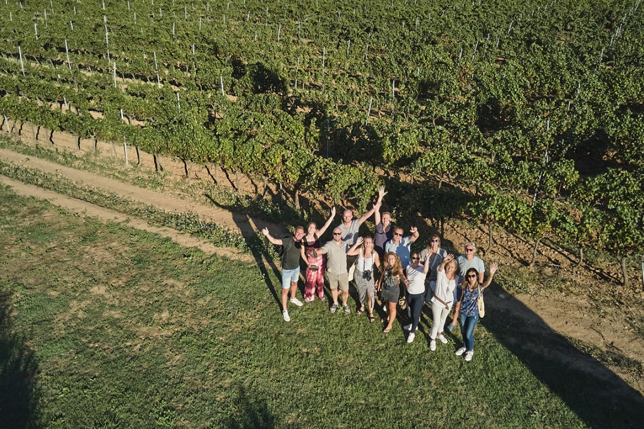 pers-workingremotely-groep2.jpg " src=