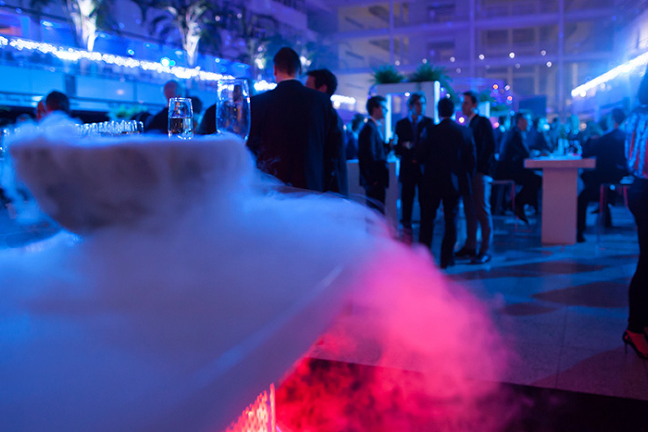 personeelsfeest-met-thema-organiseren.jpg " src=