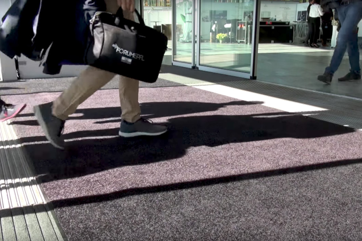 smart-floor-technis.jpg " src=