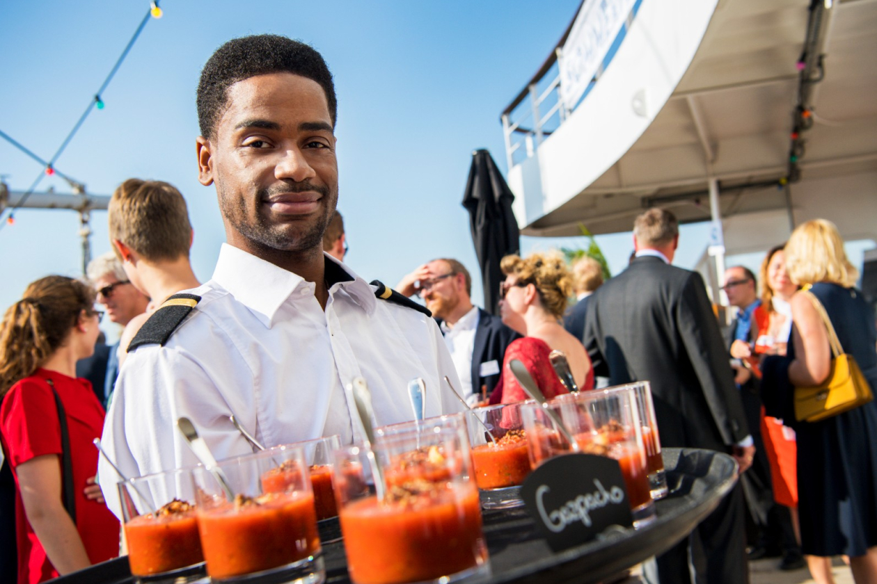 ssrotterdam_catering_event_piroschka_van_de_wouw.jpg " src=