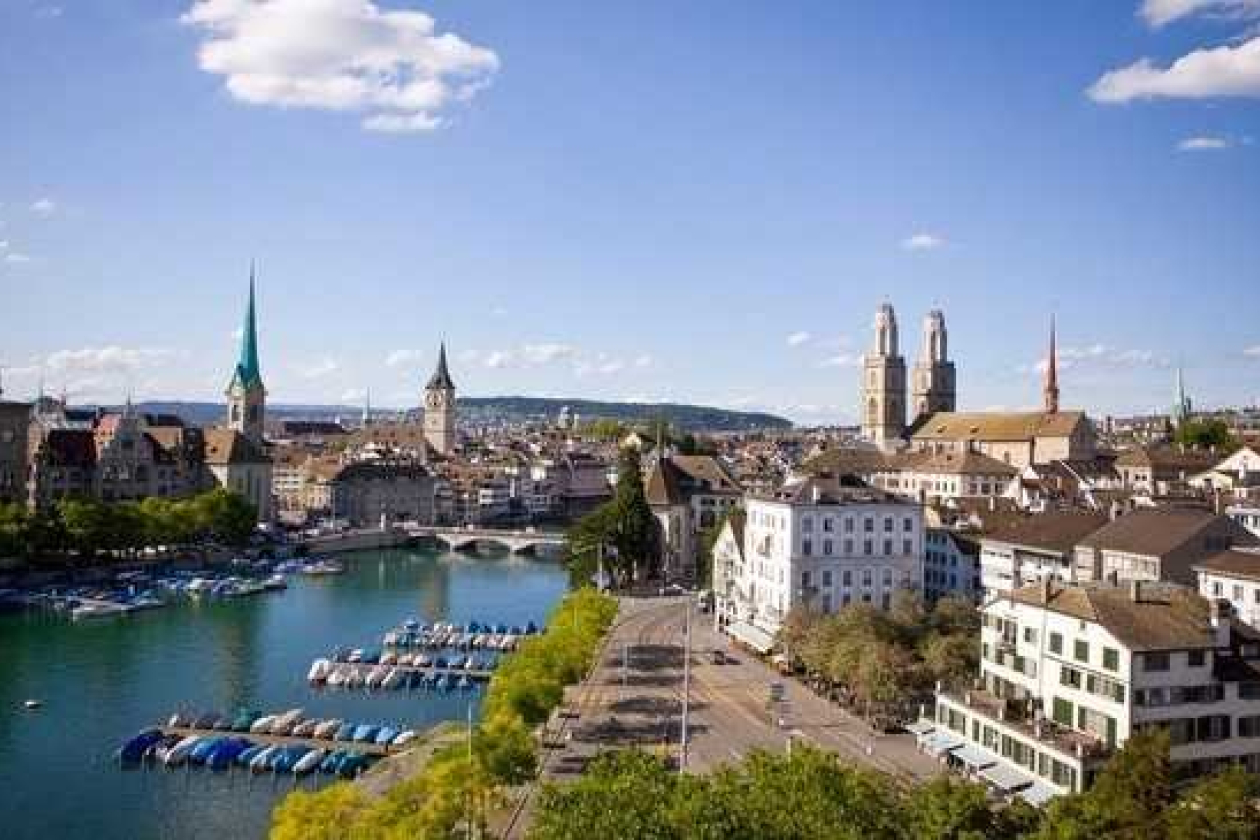 swiss_3.jpg " src=