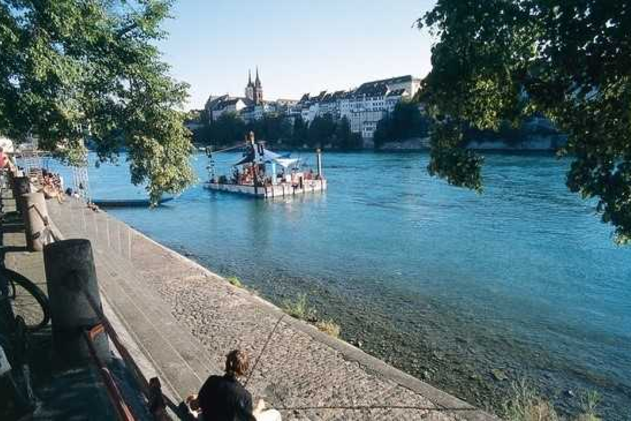 swiss_6.jpg " src=