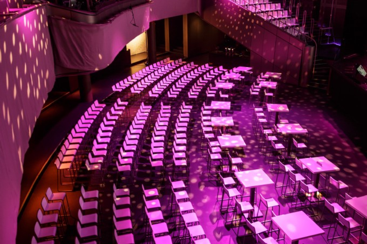 tivoli_vredenburg_3.jpg " src=