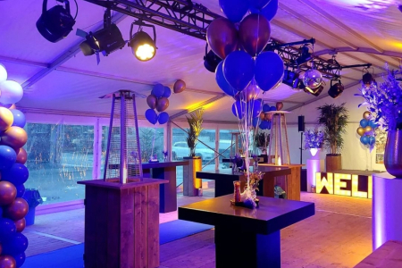 alphatentevent-noordwijkerhout-boogspant-aluhal-bedrijfsevent-presentatie_nexmagazines