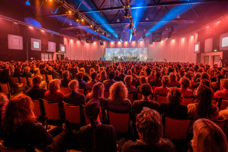 congreszaal purple
