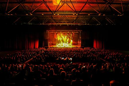 MAINSTAGE