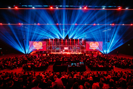 MAINSTAGE