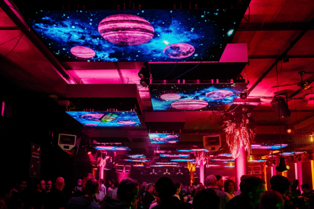 Een sfeervolle setting voor een diner dat bijblijft.