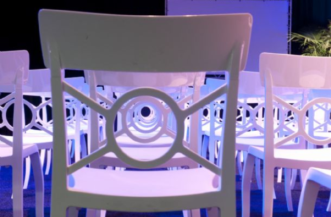 20161215-evenementenverhuur_stoelen.jpg