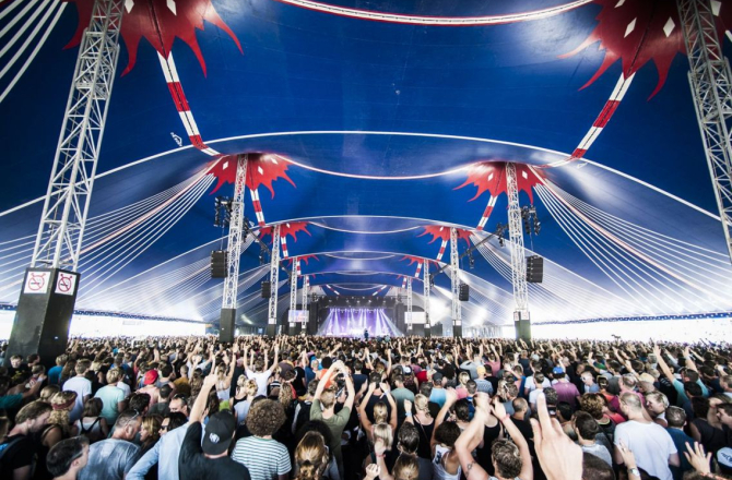 20180718-lowlands_biddinghuizen_de_boer_structures_30426.jpg