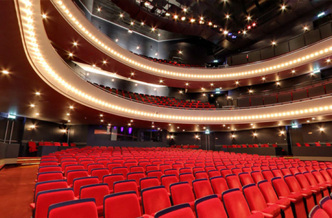 20181009-flint_theater.jpg