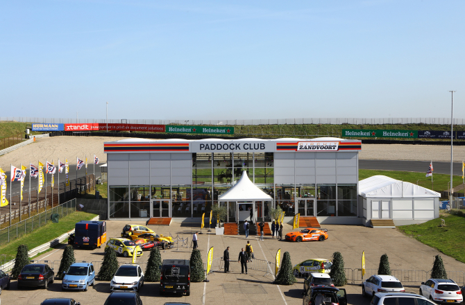 20181030-paddock_club_.jpg