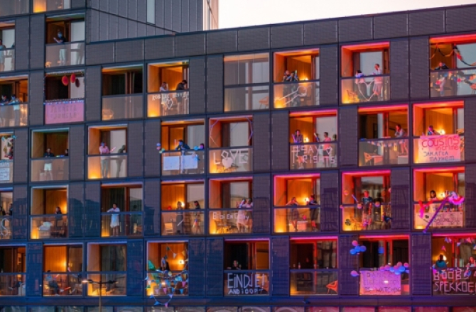 20201013-balcony-beats-hotel-jakarta-amsterdam-by-westcord-bedrijfsuitje-600x350.jpg