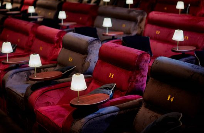 20201014-pathetuschinski_zaal.jpg