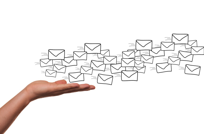 20211117-email-marketing-g9c739152f_1920.jpg