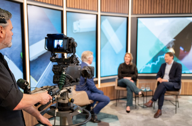 20230419-online_evenement_voordelen_nadelen.jpg